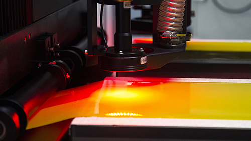 當激光技術(shù)遇上光伏產(chǎn)業(yè)：誰能更勝一籌？-2