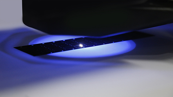 加工行業(yè)的快速發(fā)展，激光設(shè)備發(fā)展駛?cè)肟燔嚨溃?1